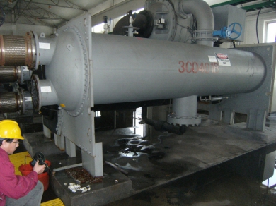 焦压机冷却器清洗现场